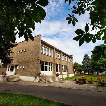 Zajazd Grodek Bujak Robert Naclegi I Restauracja Grodkow  Buitenkant foto