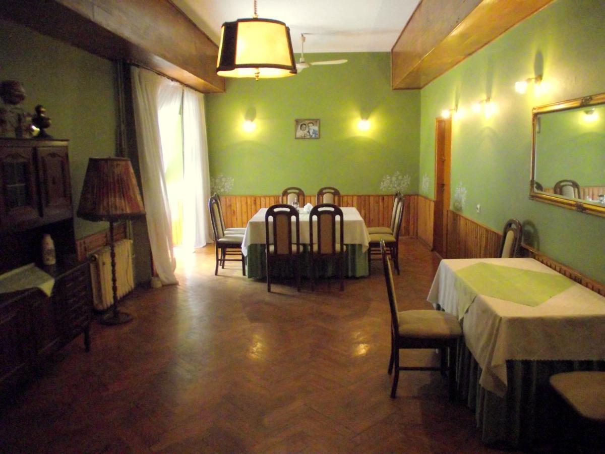 Zajazd Grodek Bujak Robert Naclegi I Restauracja Grodkow  Buitenkant foto
