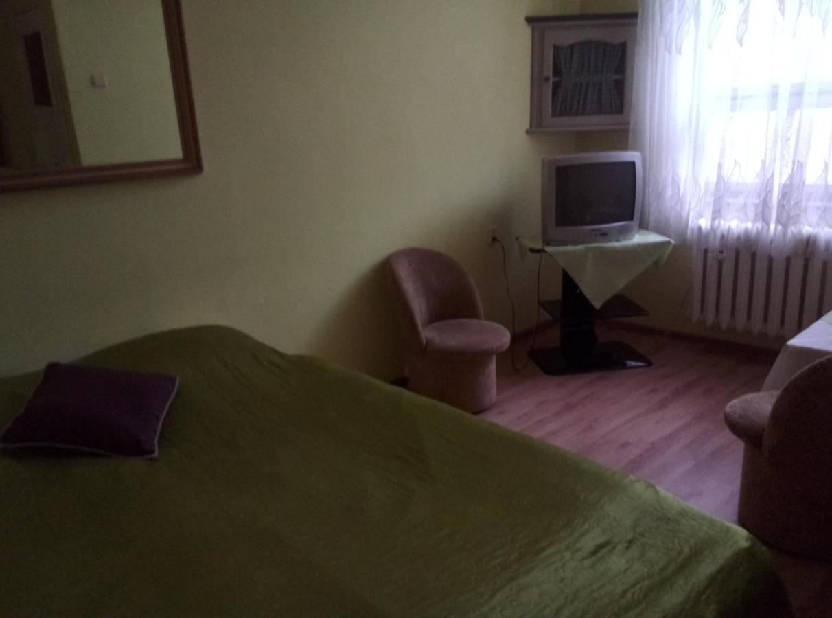 Zajazd Grodek Bujak Robert Naclegi I Restauracja Grodkow  Buitenkant foto