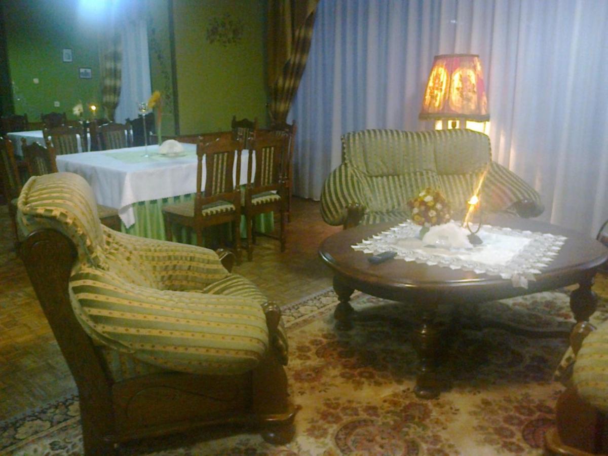 Zajazd Grodek Bujak Robert Naclegi I Restauracja Grodkow  Buitenkant foto